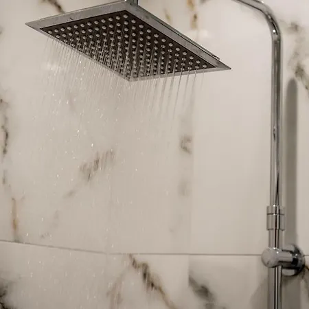 Leiland #colony_white_tower_suite 아파트 *